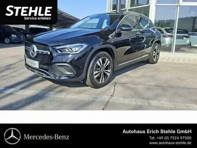Używany Mercedes GLA180 Progressive 136 KM (100 kW) 2022 Czarny SUV