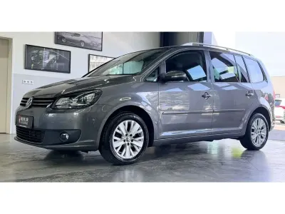 Gebraucht VW Touran Life 140 PS (102 kW) 2014 Grau Van / Kleinbus