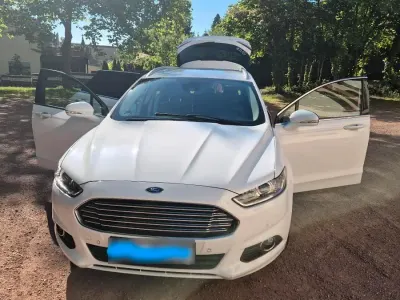 Gebraucht Ford Mondeo 180 PS (132 kW) 2017 Weiß Kombi