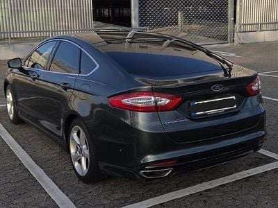 Usata Ford Mondeo Titanium 180 CV (132 kW) 2016 Verde Berlina