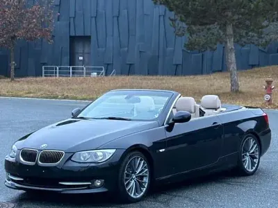 Gebraucht BMW 335 Cabriolet Exclusive 306 PS (225 kW) 2013 Schwarz Cabrio