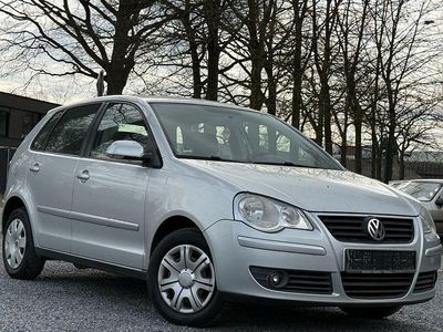 Gebraucht VW Polo Comfortline 80 PS (58 kW) 2006 Silber Kleinwagen