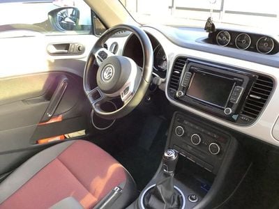 Gebraucht VW Beetle Design 160 PS (117 kW) 2013 Weiß Kleinwagen