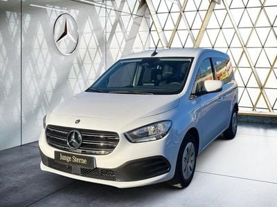 Gebraucht Mercedes T180 131 PS (96 kW) 2023 Arktikweiß Van / Kleinbus