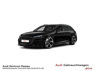 Mythosschwarz metallic Gebraucht 2024 Audi RS4 Ambiente Kombi | 105.000 €