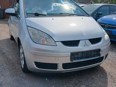 Brugt Mitsubishi Colt Invite 95 HK (69 kW) 2007 Sølv Sedan