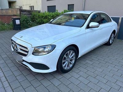 Mercedes E200