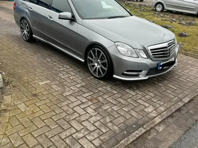 Używany Mercedes E500