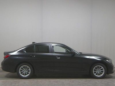 Usata BMW 318 Advantage 150 CV (110 kW) 2021 Nero Berlina