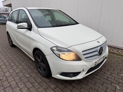 Gebraucht Mercedes B160 90 PS (66 kW) 2014 Weiß Van / Kleinbus