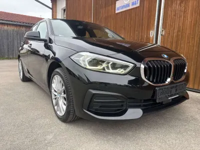 Gebraucht BMW 118 136 PS (100 kW) 2023 Schwarz 2 Kleinwagen