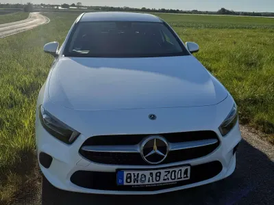 Gebraucht Mercedes A180 Progressive 136 PS (100 kW) 2022 Weiß Limousine