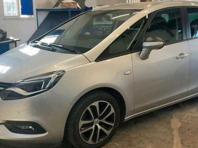 Gebraucht Opel Zafira Business Edition 170 PS (125 kW) 2018 Silber Van / Kleinbus