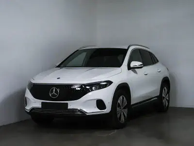 Gebraucht Mercedes EQA300 Progressive 167 kW (228 PS) 2025 Weiß SUV
