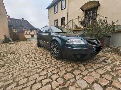 Grau Gebraucht 2003 VW Passat Kombi | 2.800 € (Fairer Preis)