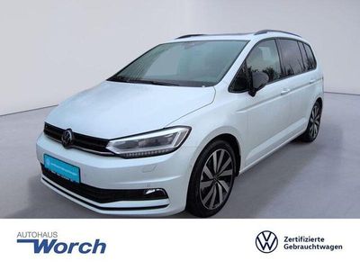 Oryxweiß perlmutteffekt Gebraucht 2025 VW Touran Highline Van / Kleinbus | 38.689 € (Etwas zu teuer)