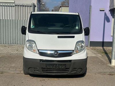 Gebraucht Opel Vivaro 145 PS (106 kW) 2011 Casabl/arctic/eisweiss/kaolin Van / Kleinbus