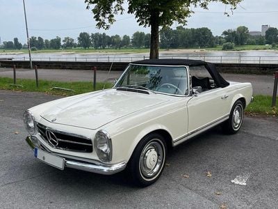 Gebraucht Mercedes 230 150 PS (110 kW) 1966 Weiß Cabrio