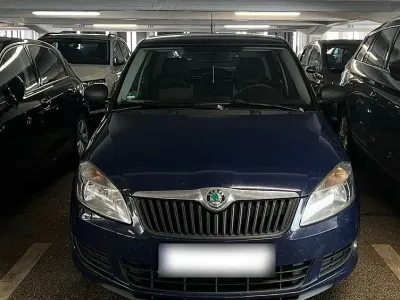 Gebraucht Skoda Fabia Active 60 PS (44 kW) 2011 Blau Limousine