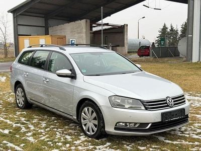 Gebraucht VW Passat Trendline 140 PS (102 kW) 2012 Silber Kombi