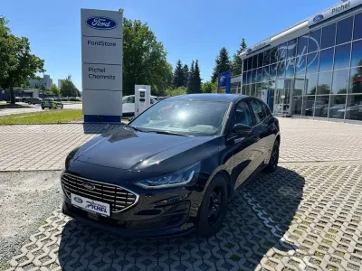 Neu Ford Focus Titanium 155 PS (114 kW) 2026 Schwarz(metallic) Limousine