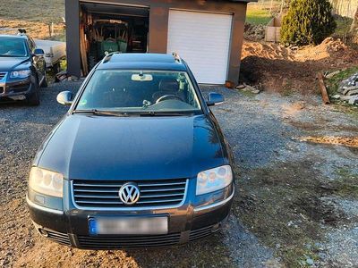 Gebraucht VW Passat 180 PS (132 kW) 2003 Blau Kombi