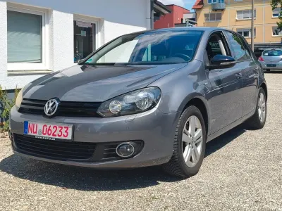 Gebraucht VW Golf VII Match 105 PS (77 kW) 2012 Grau Limousine
