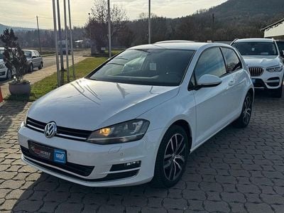 Weiß Gebraucht 2014 VW Golf Highline Limousine | 6.290 € (Fairer Preis)