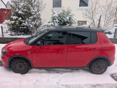 Używany Skoda Fabia Monte Carlo 86 KM (63 kW) 2012 Czerwony Sedan/Limuzyna