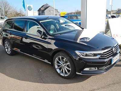 Gebraucht VW Passat Highline 150 PS (110 kW) 2019 Schwarz Kombi