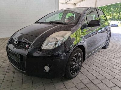 Usata Toyota Yaris 133 CV (97 kW) 2007 Nero Berlina