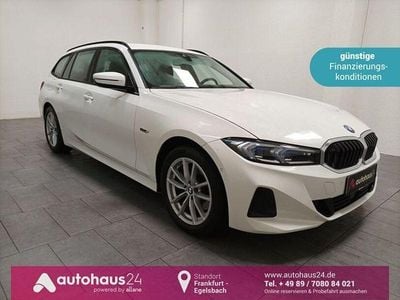 Gebraucht BMW 320e Shadowline 204 PS (150 kW) 2023 Weiß Kombi