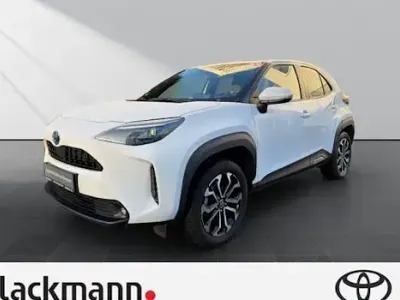 Neu Toyota Yaris Cross 130 PS (95 kW) 2026 Weiß SUV