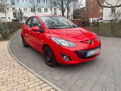 gebraucht Mazda 2 2013 96.500 Garagenwagen