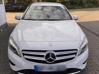 Weiß Gebraucht 2012 Mercedes A200 Kleinwagen | 9.200 € (Fairer Preis)