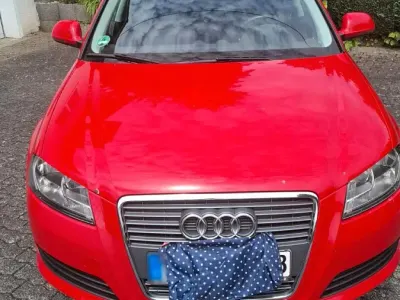 Gebraucht Audi A3 Sportback Attraction 140 PS (102 kW) 2009 Rot Kleinwagen