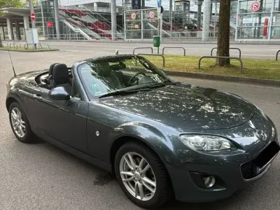 Gebraucht Mazda MX5 Center-Line 126 PS (92 kW) 2011 Grau Cabrio