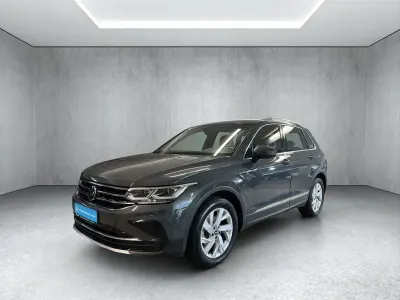 Gebraucht VW Tiguan Elegance 150 PS (110 kW) 2020 Grau SUV