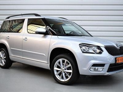 Silber Gebraucht 2015 Skoda Yeti Elegance SUV | 20.990 €
