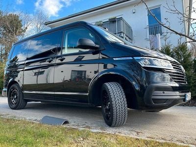 Gebraucht VW California Beach 150 PS (110 kW) 2023 Schwarz Van