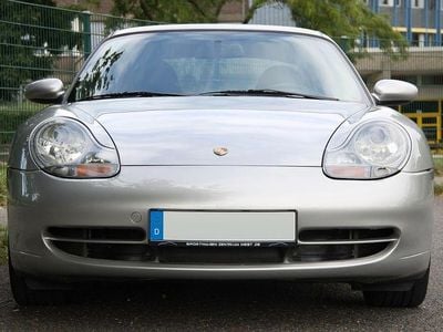 Porsche 911 Carrera