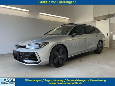 Nuova VW Passat R-line 265 CV (194 kW) 2025 Argento Station wagon