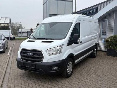 Gebraucht Ford Transit Trend 131 PS (96 kW) 2022 Weiß Limousine