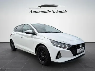 Gebraucht Hyundai i20 Edition 30 101 PS (74 kW) 2022 Weiß Kleinwagen