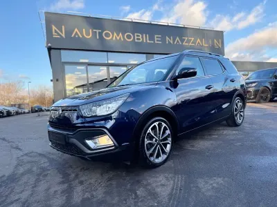 Gebraucht SsangYong XLV Crystal 116 PS (85 kW) 2016 Blau SUV
