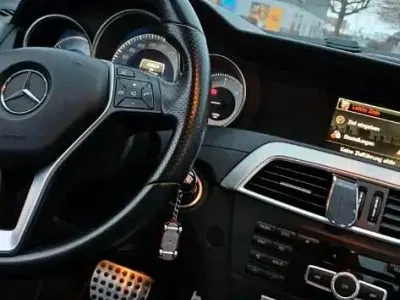 Gebraucht Mercedes C200 Avantgarde 136 PS (100 kW) 2013 Limousine
