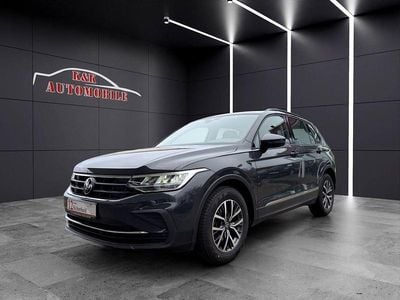 Gebraucht VW Tiguan Life 150 PS (110 kW) 2023 Uranograu SUV