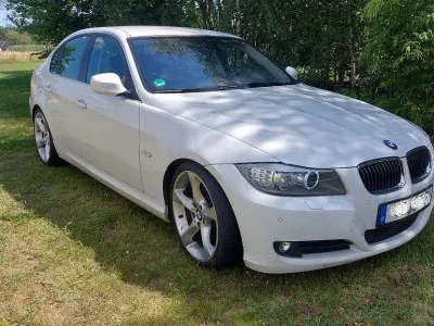 Gebraucht BMW 330 Performance 245 PS (180 kW) 2010 Weiß Limousine