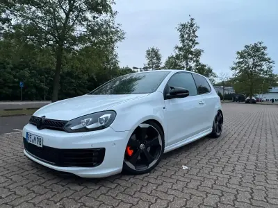 Używany VW Golf Edition 235 KM (172 kW) 2012 Biały Coupe