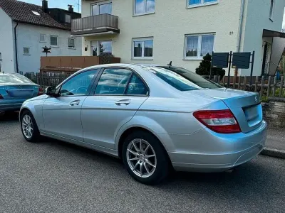 Brugt Mercedes C200 136 HK (100 kW) 2008 Sølv Sedan